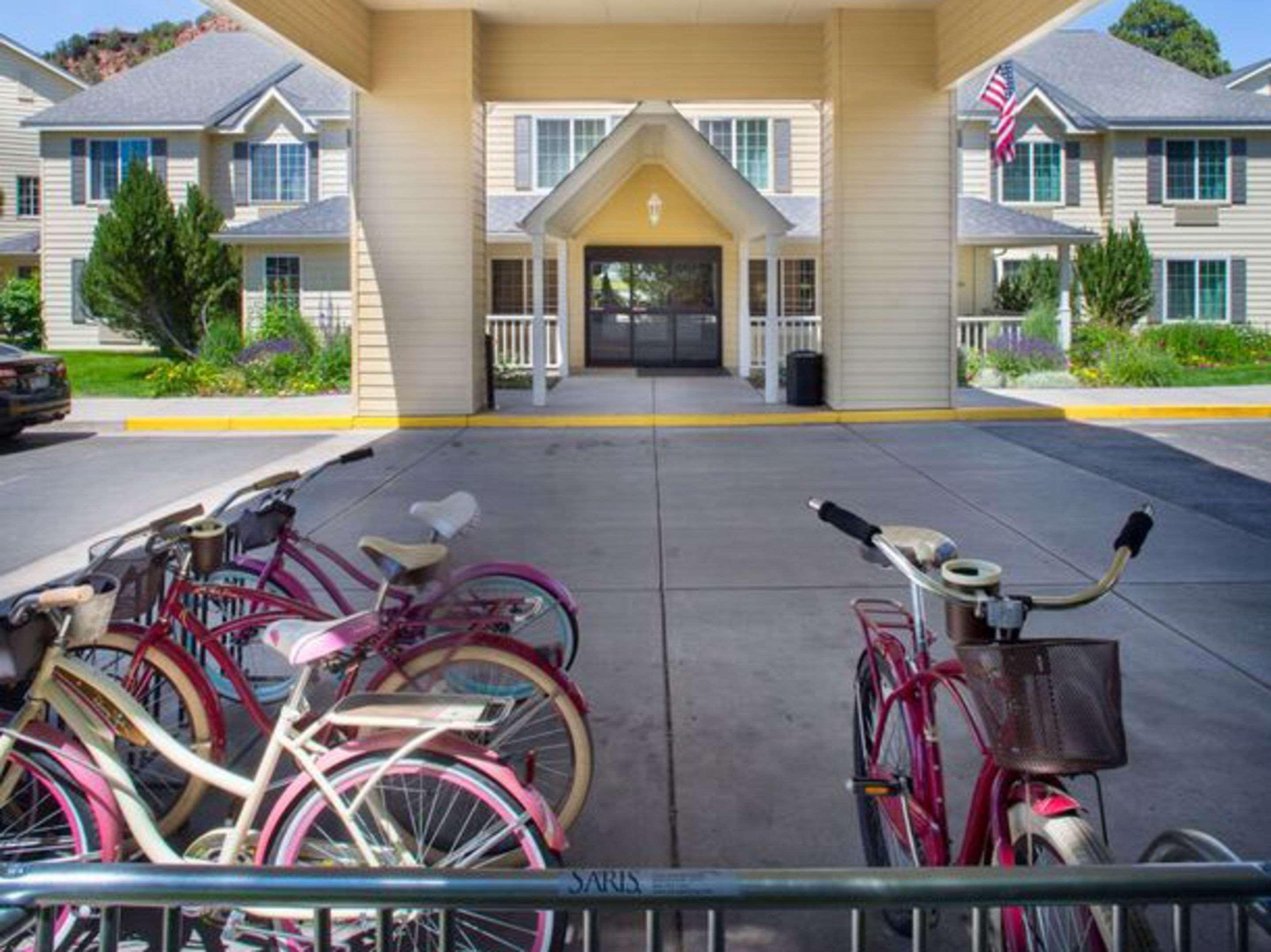 Comfort Inn & Suites Carbondale On The Roaring Fork Exterior photo